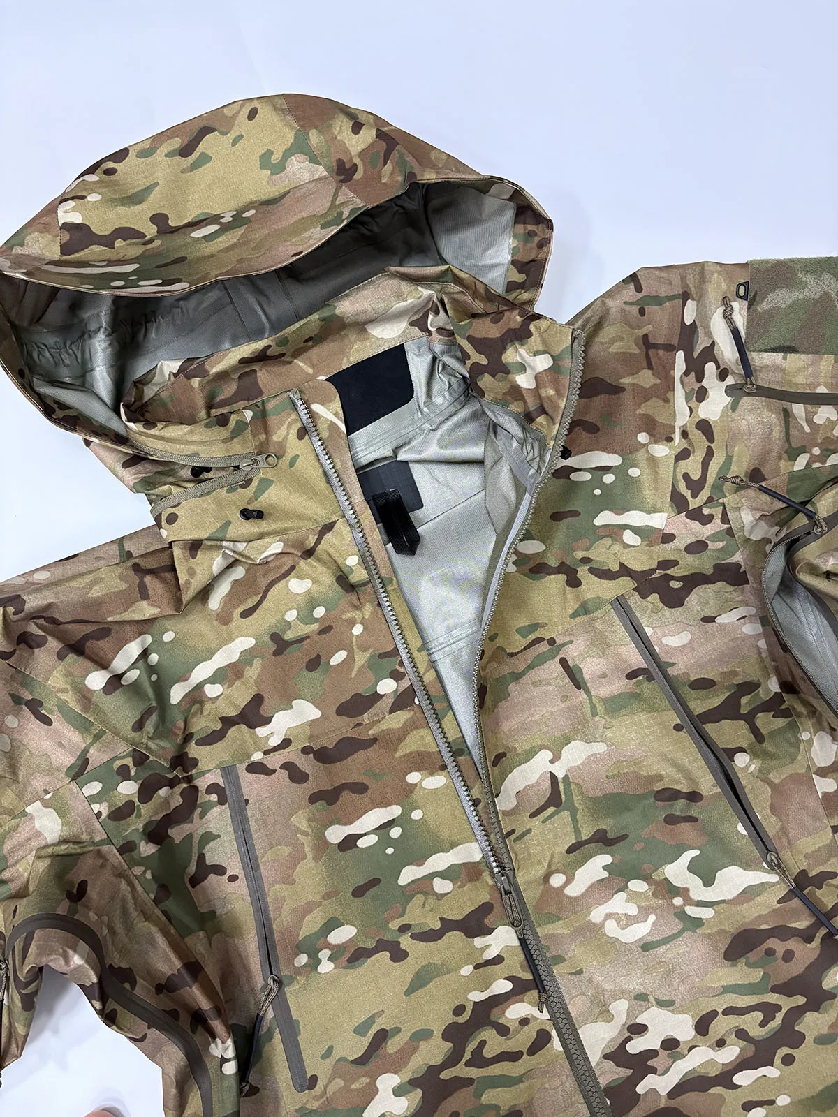 Outdoor Tactical Gen2 Hardshell-Jacke, winddicht, wasserdicht, atmungsaktiv und verschleißfest. – Detail 12