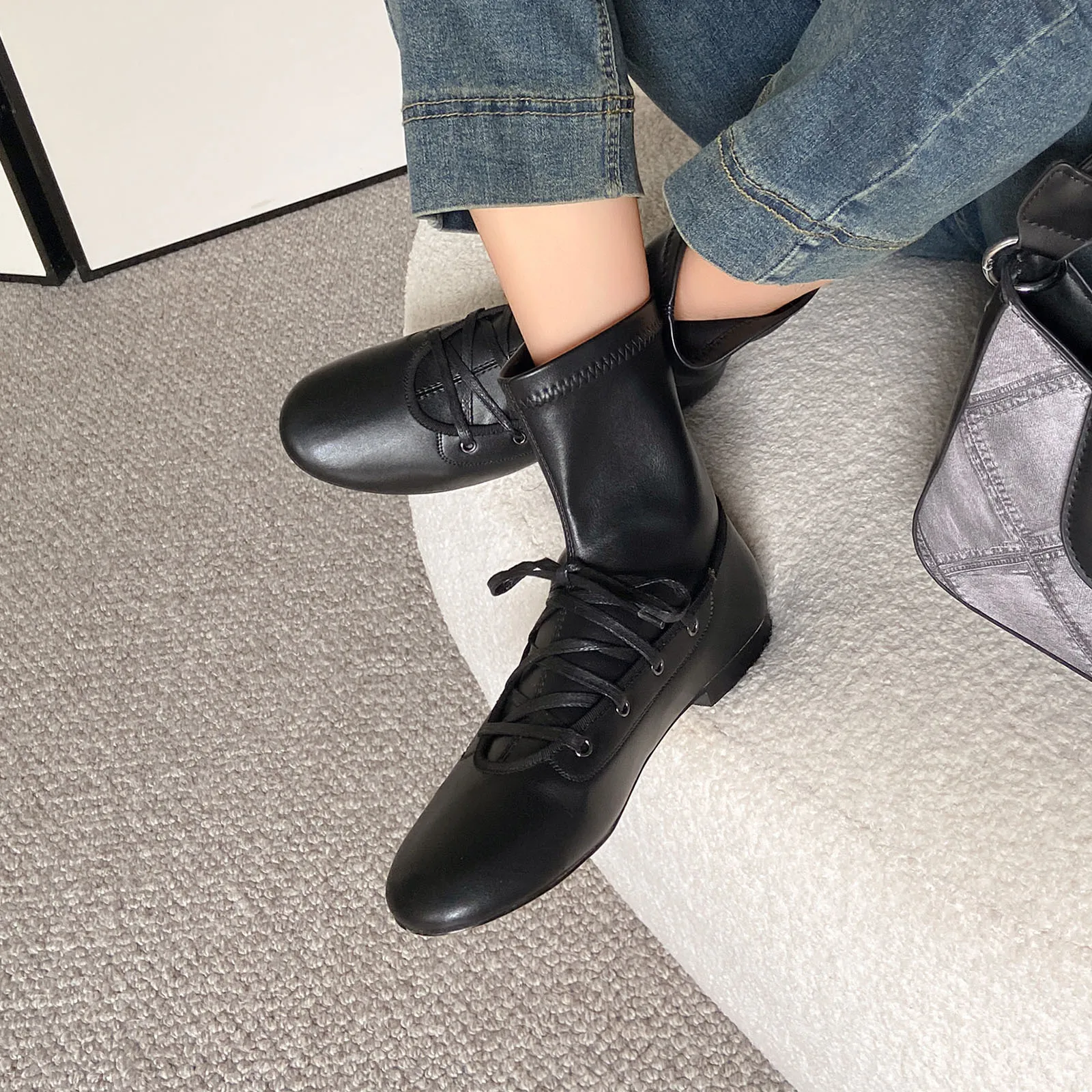 Arden Furtado 2025 Autumn cowhide Cross tied Short boots Round toe pull-on Low heel  simple style Commuter Women's Boots