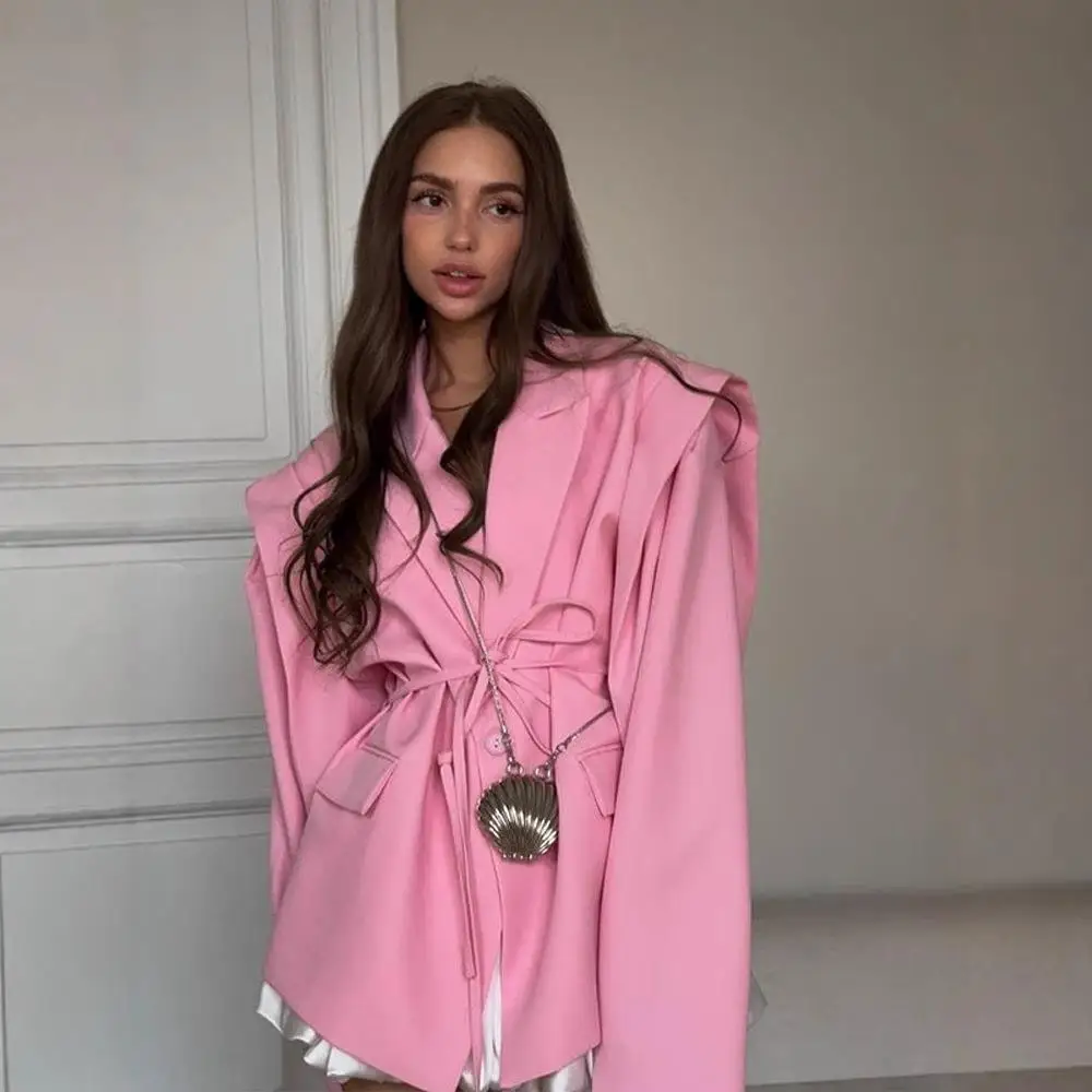 بدلة فضفاضة من Ele Spring 2025 بلون نقي مع وسادات كتف وحزام Briti Sle ملابس عمل نسائية طويلة Sve