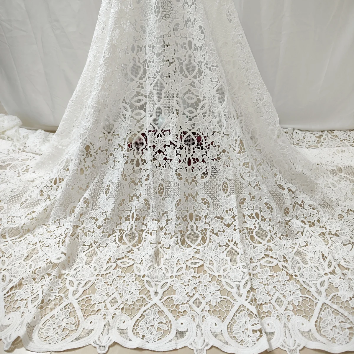 Latest Nigerian Gipure Cord Lace Fabric 2023 High Quality African Water Soluble Lace Fabric For Women Wedding Dress PJFT2325A