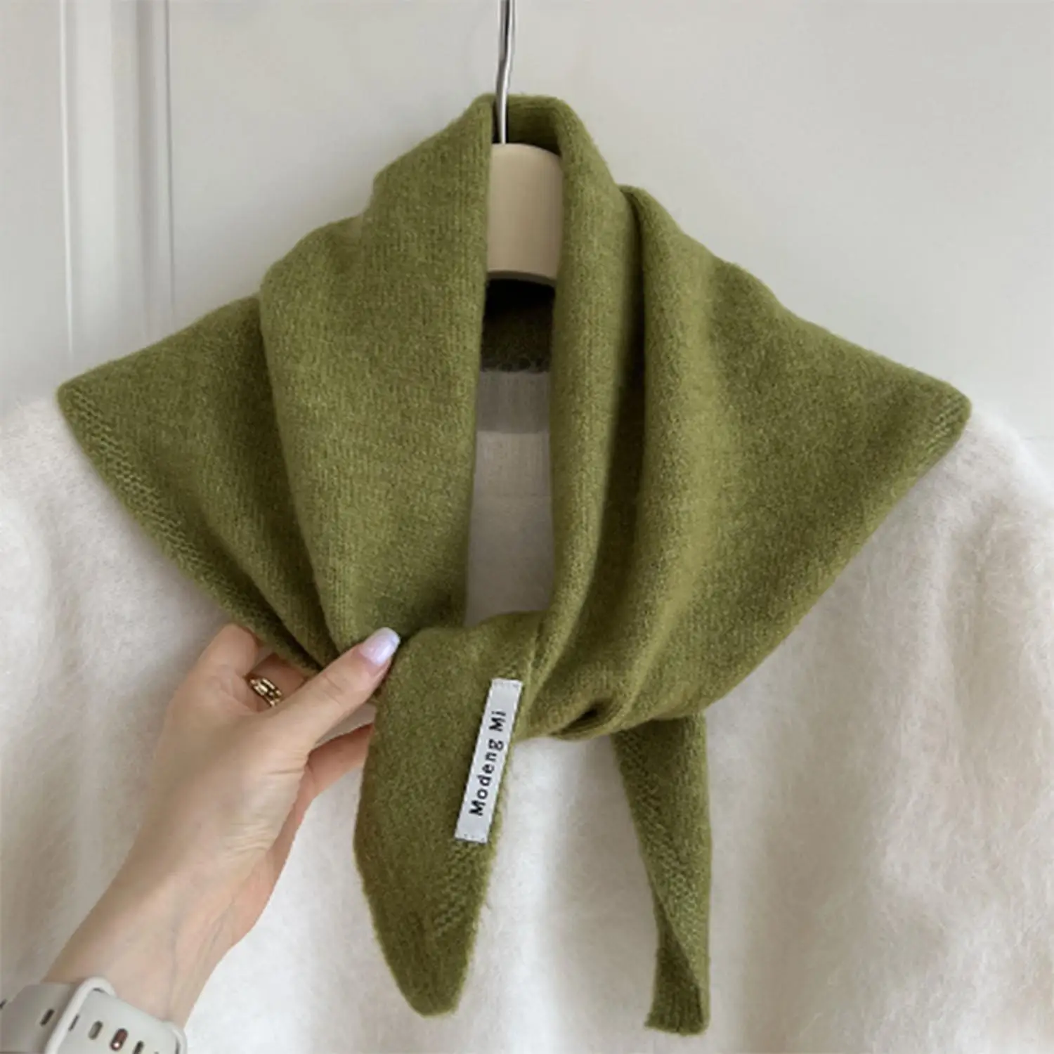 

British Korean Triangle Scarf For Women Wool Triangular Scarf Green Headscarf Knitted Scarf Multi-functional Warm Knitted Scarf