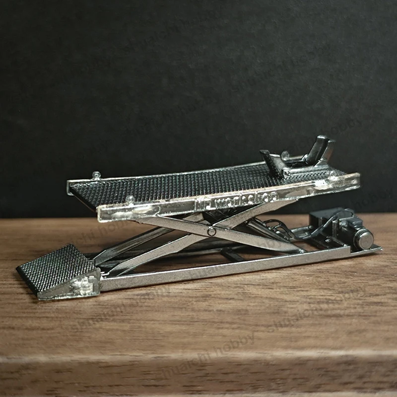 Plataforma de elevação de motocicleta, modelo estático de resina, suporte de reparo em miniatura, ferramentas fixas de modificação diy para bicicleta com motor em escala 1/64, 1 peça