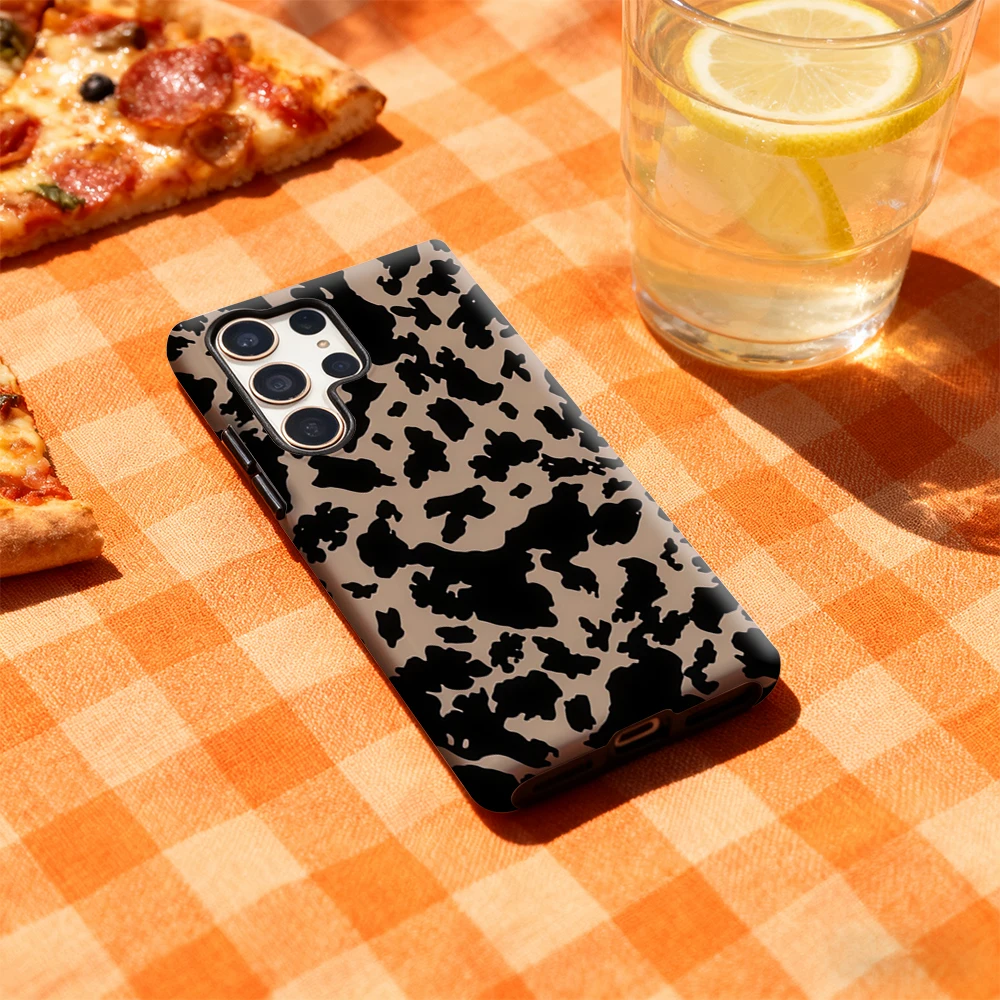 حافظة هاتف أنيقة بطبعة بقرة لهاتف سامسونج جالاكسي S25 Ultra S24 S23 Ultra Plus غطاء خلفي لامع بطبقة مزدوجة