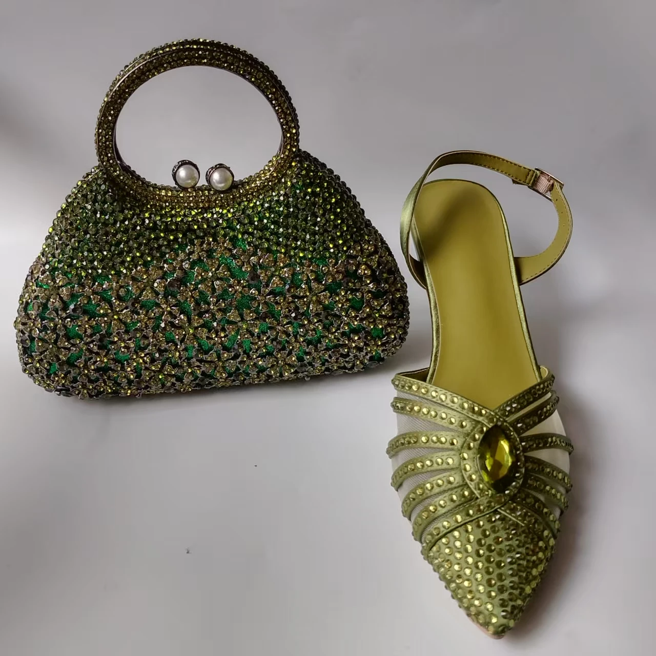 bag and shoes D