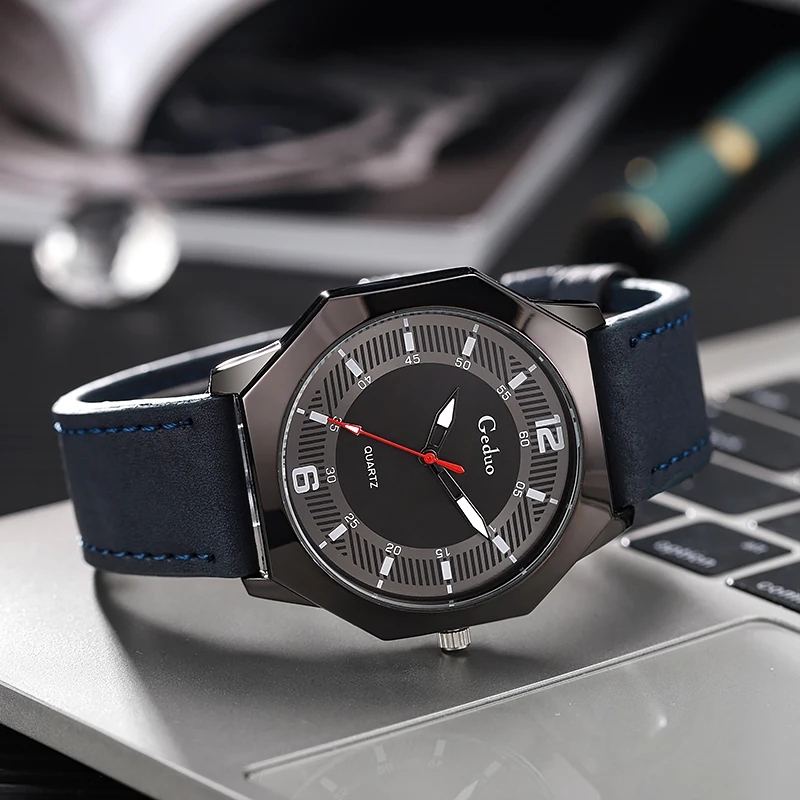 Men's Casual Leather Strap Quartz Wristwatch