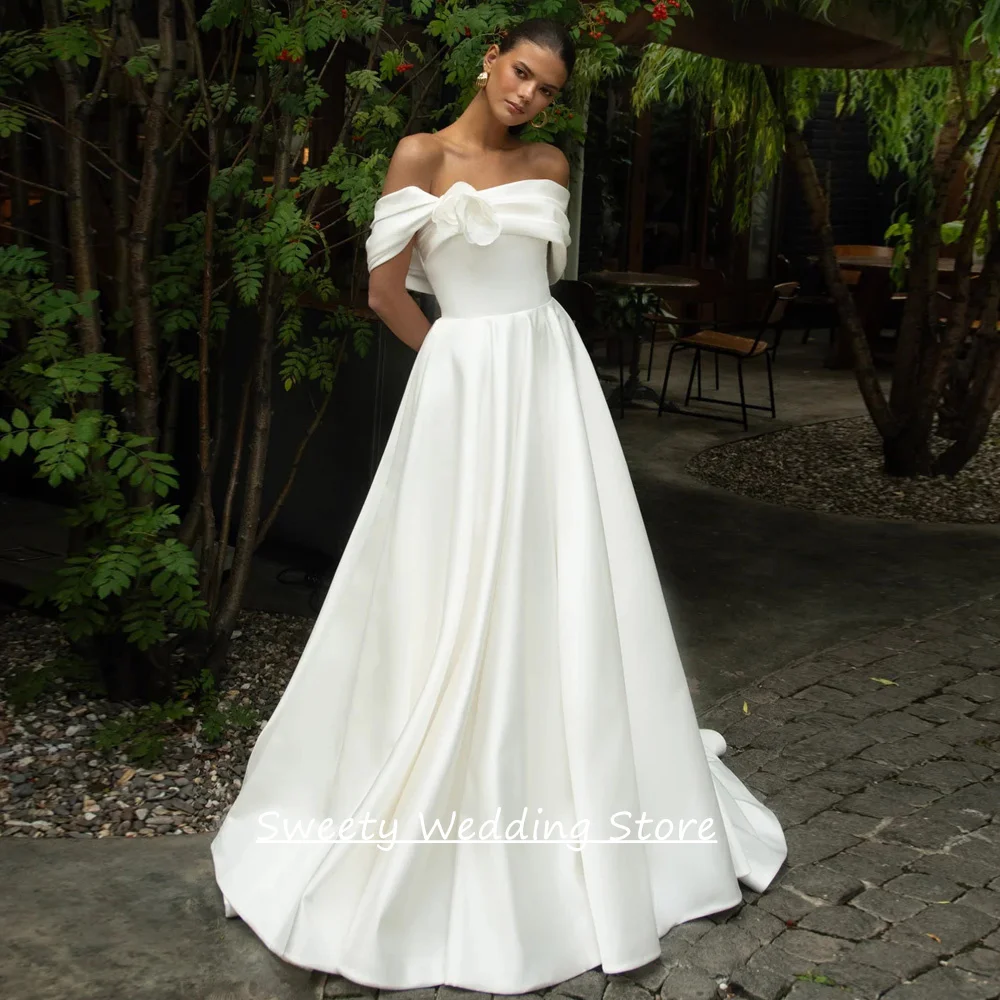 فستان زفاف حديث من الساتان للمرأة العروس مخصص قبالة الكتف قارب الرقبة الزهور ثنيات ألف خط فستان زفاف سويب تراين #1