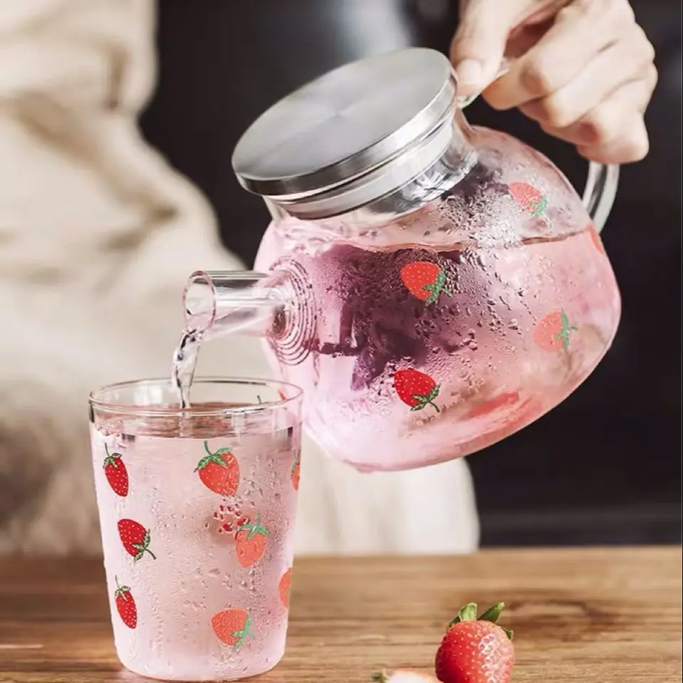 Strawberry Glass Mug with Straw Creative Drinking Cup with Lid High Borosilicate Clear Glass Water Cup Household Milk Juice Cups