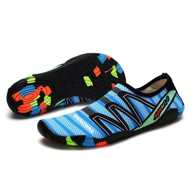 New Quick-drying Swimming Men Aqua Shoes Lightweight Women Water Sport Shoes Soft Couple Beach Shoes Slip-on Training Shoe