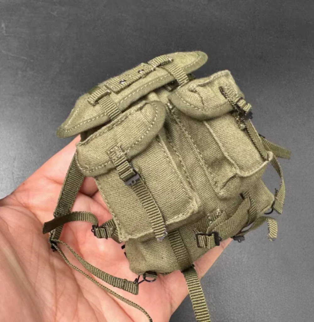 

UD9045 1/6 Scale Soldier Backpack Model for 12''US Army