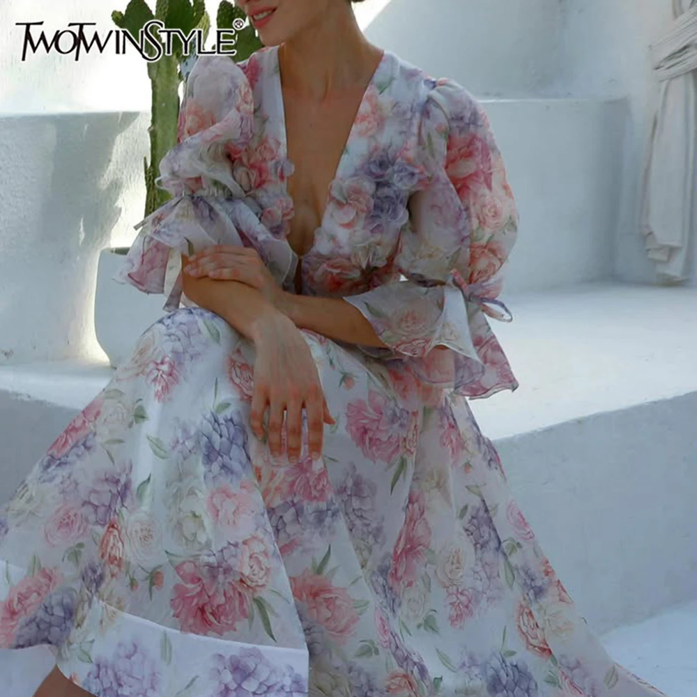 

TWOTWINSTYLE Colorblock Loose Spliced Printing Dresses for Women V Neck Short Sleeves Patchwork Applique Midi Dress Female New