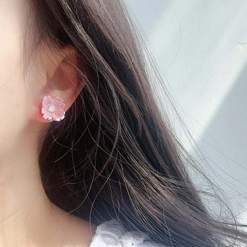 Ceramic flower earrings sweet age-reducing daily Joker single girl art fan earrings