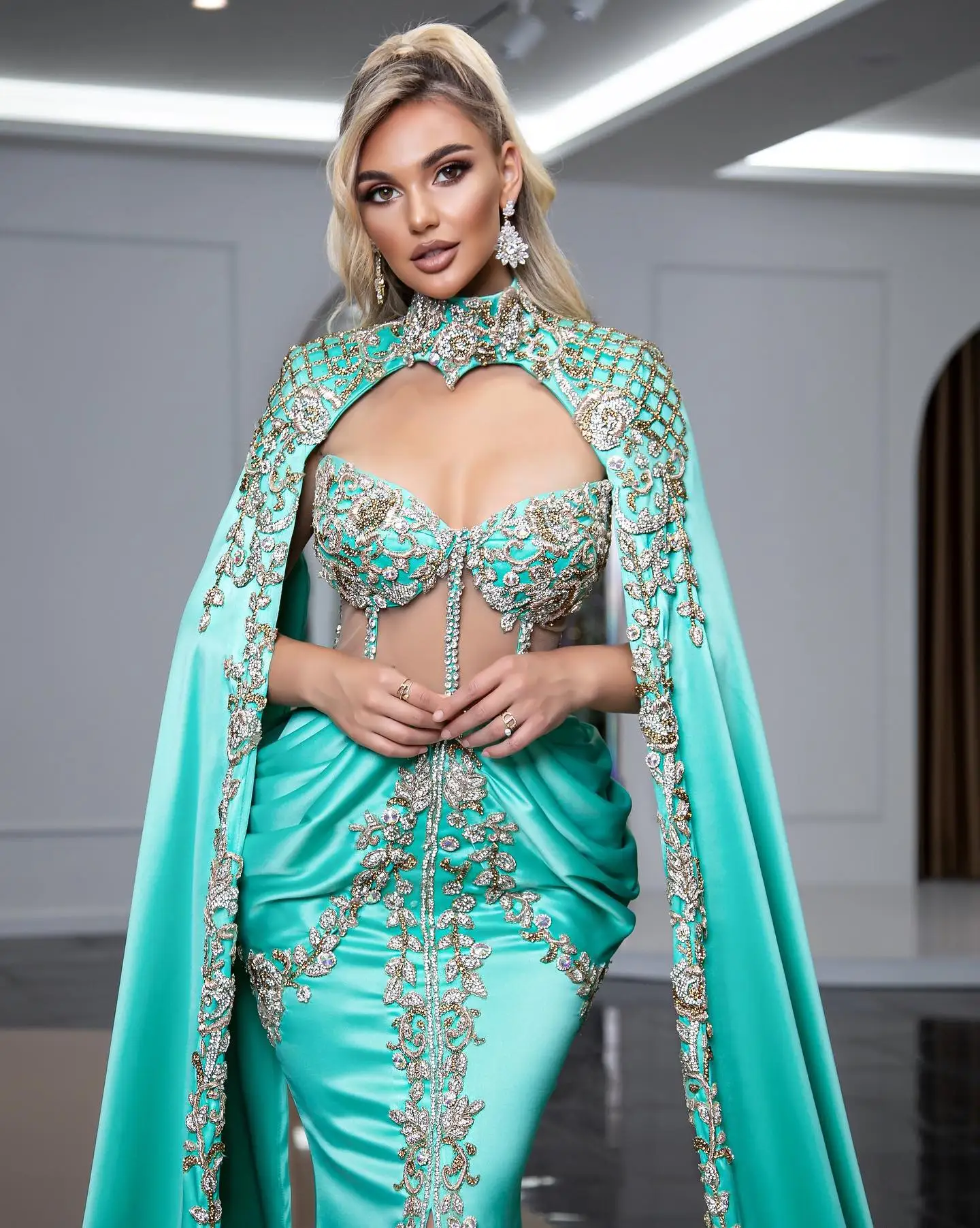 Dubai Turquoise Mermaid Prom Dresses With Cape See Thru Corset Shiny Crystal 2 Pieces Prom Gowns Front Split Maxi Dress