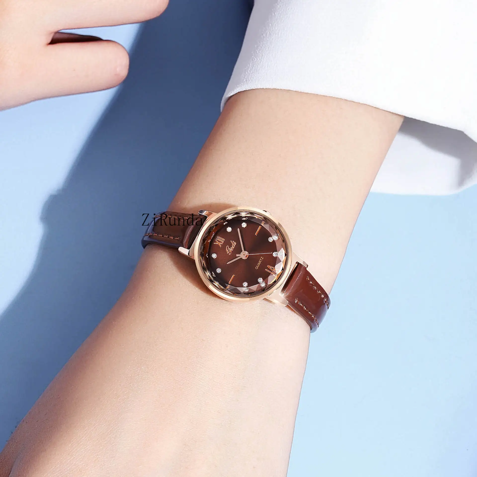 النسخة الكورية من الساعات البنية الصغيرة الطالب المتخصصة الراقية ساعة كوارتز نسائية فاخرة مرصعة بالألماس #5