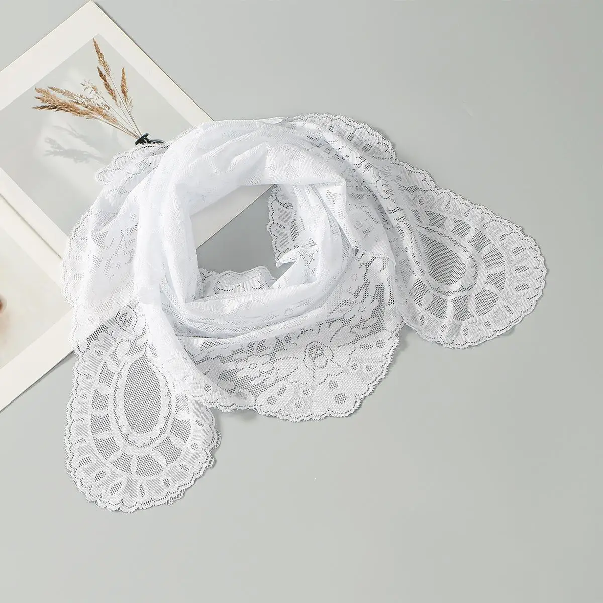 

Fashion Head Scarf Muslim Hijab Hollow Out Decor Elegant Thin Scarves Bandana Head Cover Mantilla Veil Floral Embroidery Shawl