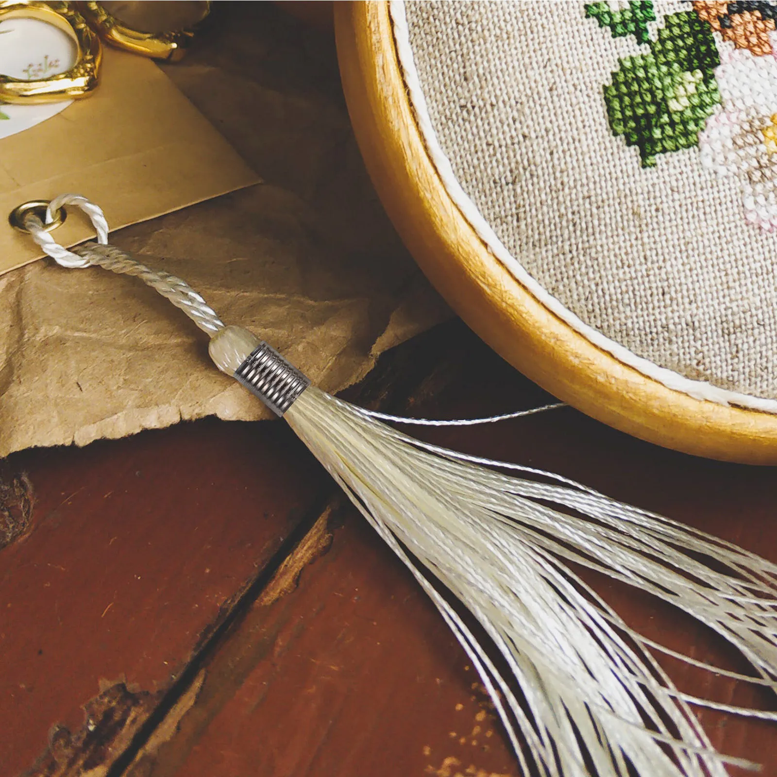 

240Pcs Tassel End Clips Rope Crimps Metal Fastening Clamps for DIY Jewelry Making Bag Decoration Crafts Crimp Tubes