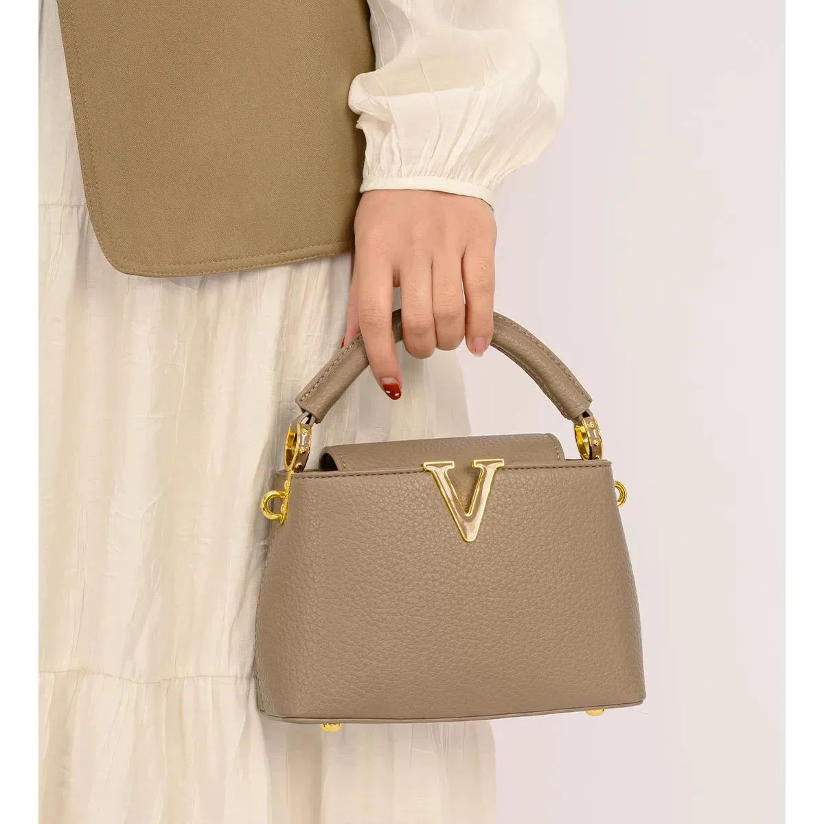 

Chic​ Designer-Inspired 2025 Women's Crossbody Bag, Vintage Pebbled Leather Purse with Adjustable Strap, Multi-Way Tote