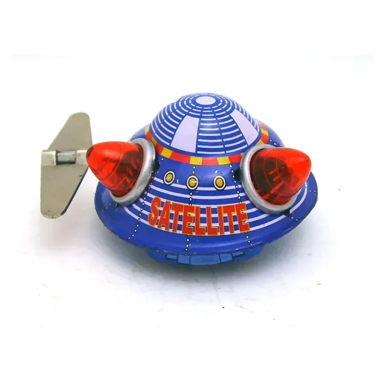 [Funny] 3pcs/lot Adult Collection Retro Wind up toy Metal Tin UFO space ship space surveyor spaceman Clockwork toy vintage toy