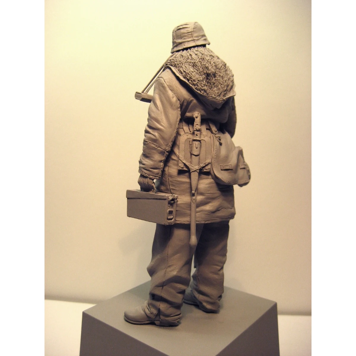 

Комплект неокрашенной модели из смолы 1/16, военная тема, солдат Второй мировой войны, стоячая поза Коркова, битва, разобранная и неокрашенная GK,