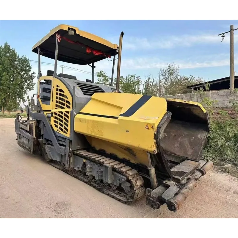 Asphalt Paver Used Product Category Pavers for Road Construction and Highway Paving Projects Suitable