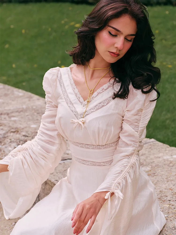 86-100 سنتيمتر التمثال ربيع الخريف الأبيض ماكسي فساتين للنساء خمر المحكمة الفرنسية نمط أنيق سليم الخامس الرقبة خلات الساتان فستان طويل