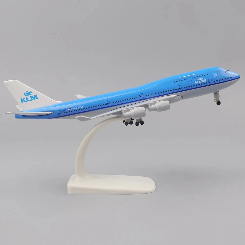 

20cm 1:400 Scale Metal Airplane Model Holland KLM B747 Airlines Metal Aircraft Replica Alloy Material Aviation Mold Gift Series