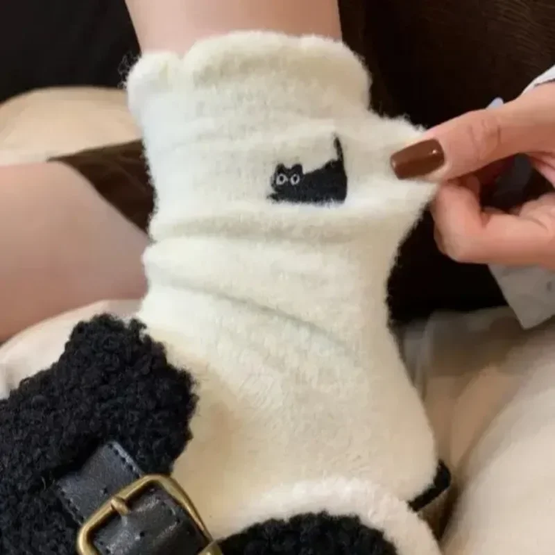 Thickened Premium Feel Cute Cat Cozy Hairy Mink Velvet Socks Autumn Winter Hosiery Plush Warm Sleep Home Fluffy Fleece Socks view 2