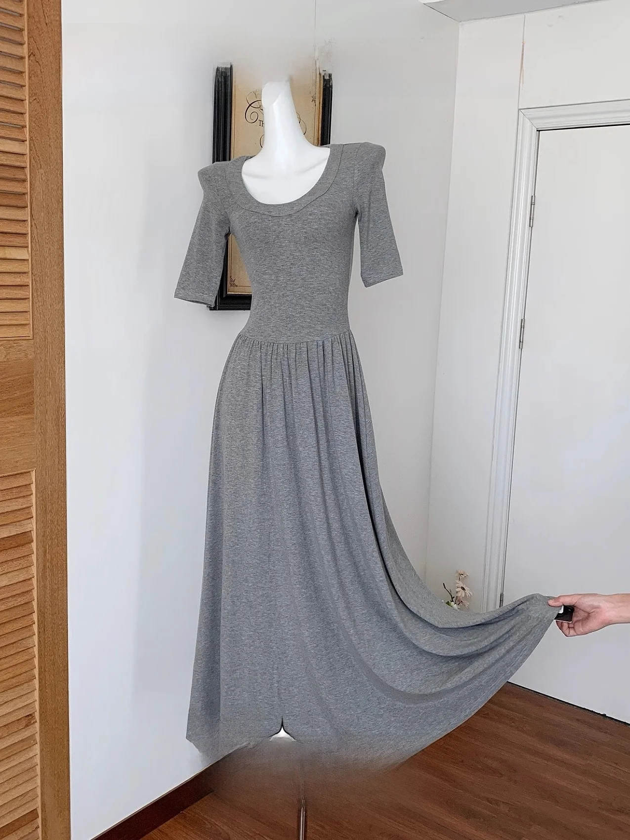 バレエ風スリムフィットロングドレス-レディースファッション-春新作-優しいウエストデザイン-hバージョンスカート-七分袖