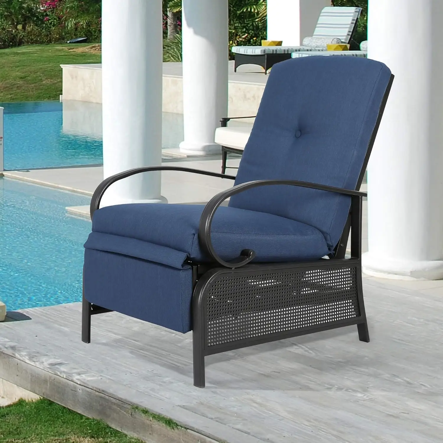 Adjustable Outdoor Reclining Lounge Chair Patio Recliner Chair with Strong Extendable Metal Frame and Removable