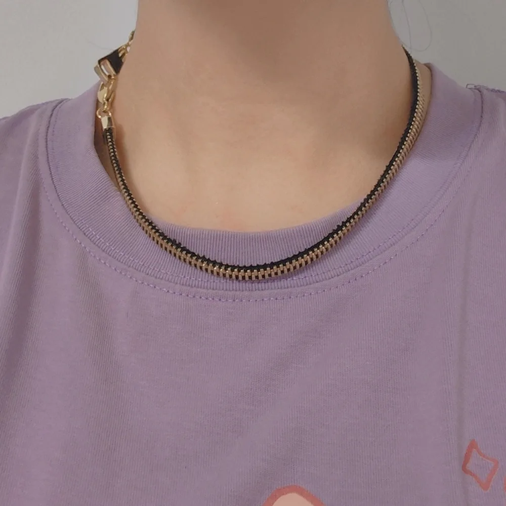Fashion Choker Zipp…