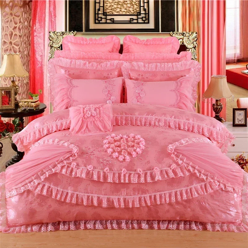 Red Jacquard Satin Bedding Sets Luxury Royal Princess Wedding Heart-shaped Lace Duvet Cover Flat Sheet Bedspread Pillowcases