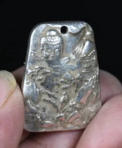 3cm old-fashioned Chinese Miao silver feng shui Shakyamuni Ksitigarbha amulet pendant