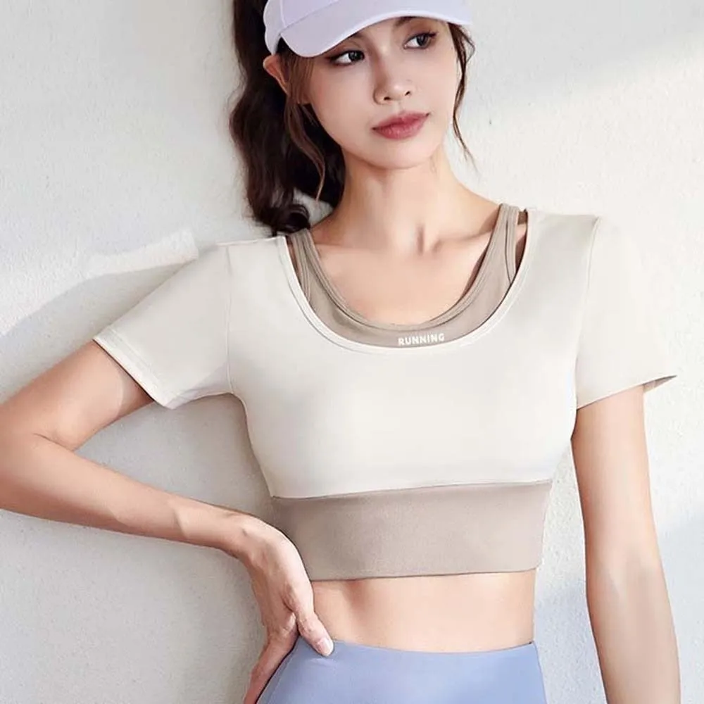 

Combined in One Sports Top with Bra Tight Contrast Color Fitness Short-Sleeved Fake Two-piece Breathable Plus Size Short Top