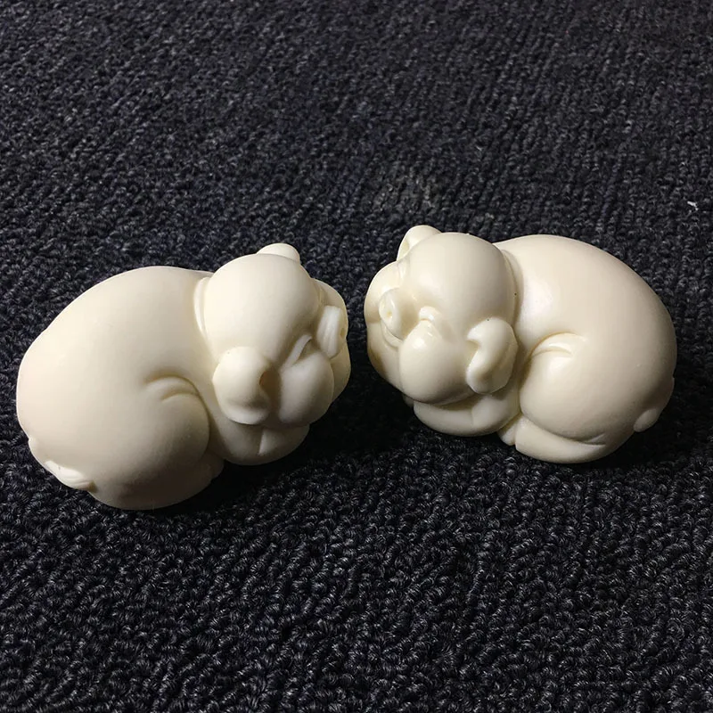 Ivory Nut Pig Shape Decoration Happy Pig Carving Crafts6*3.5*4cmHome Car Tea Ornaments