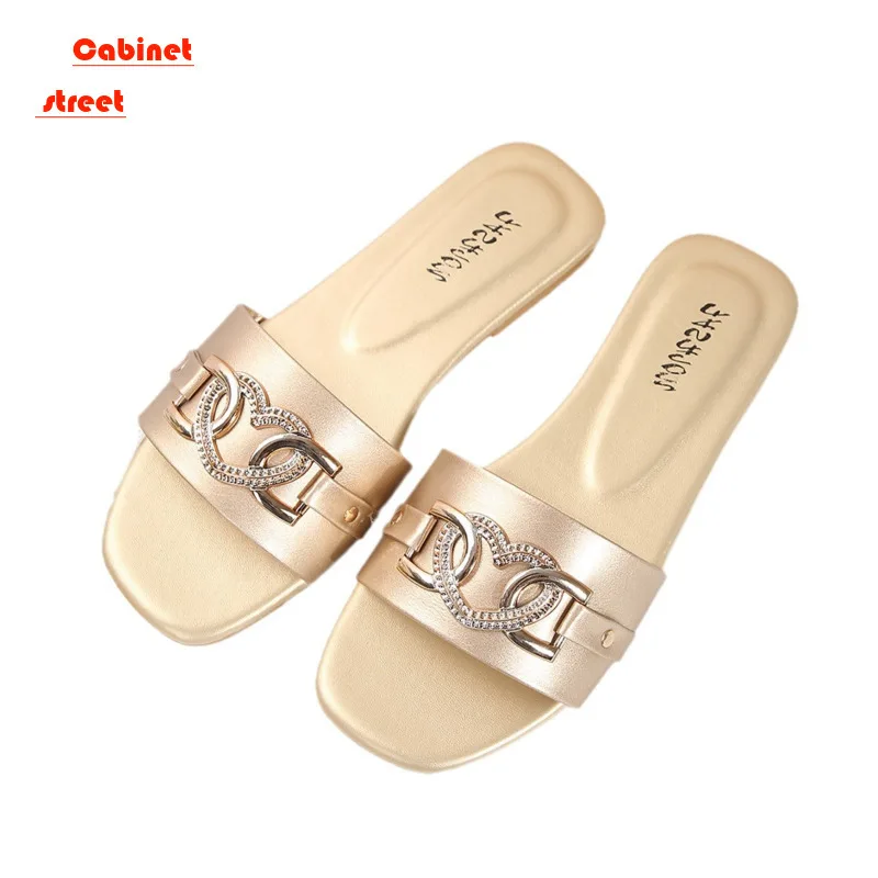 

2024 Women's New Fashion Slippers Classic Temperament with Solid Color Metal Decoration Square Head Flat Sandals Women Shoes