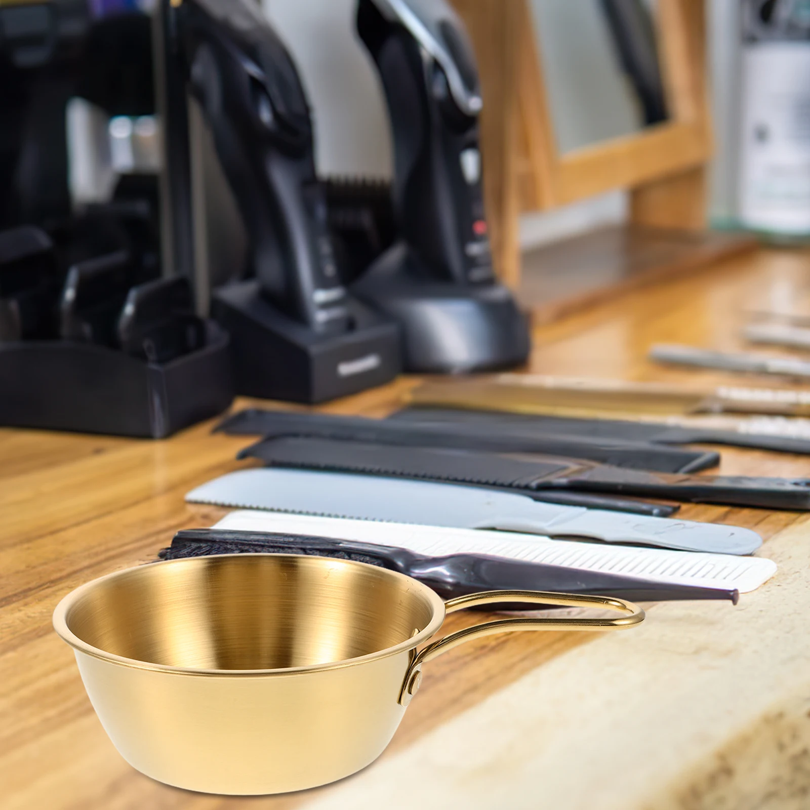 

Stylish Gold Handle Shaving Mug for Men Stainless Steel Durable Rich Lather Shaving Foam Bowl Travel Friendly Camping Bowl