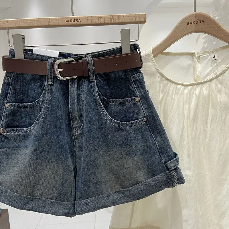 Neue Retro-Jeansshorts mit gerolltem Rand, 2025, hohe Taille, lockeres gerades Bein, A-Linie, weites Bein, schicke Tasche, heiße Jeanshose