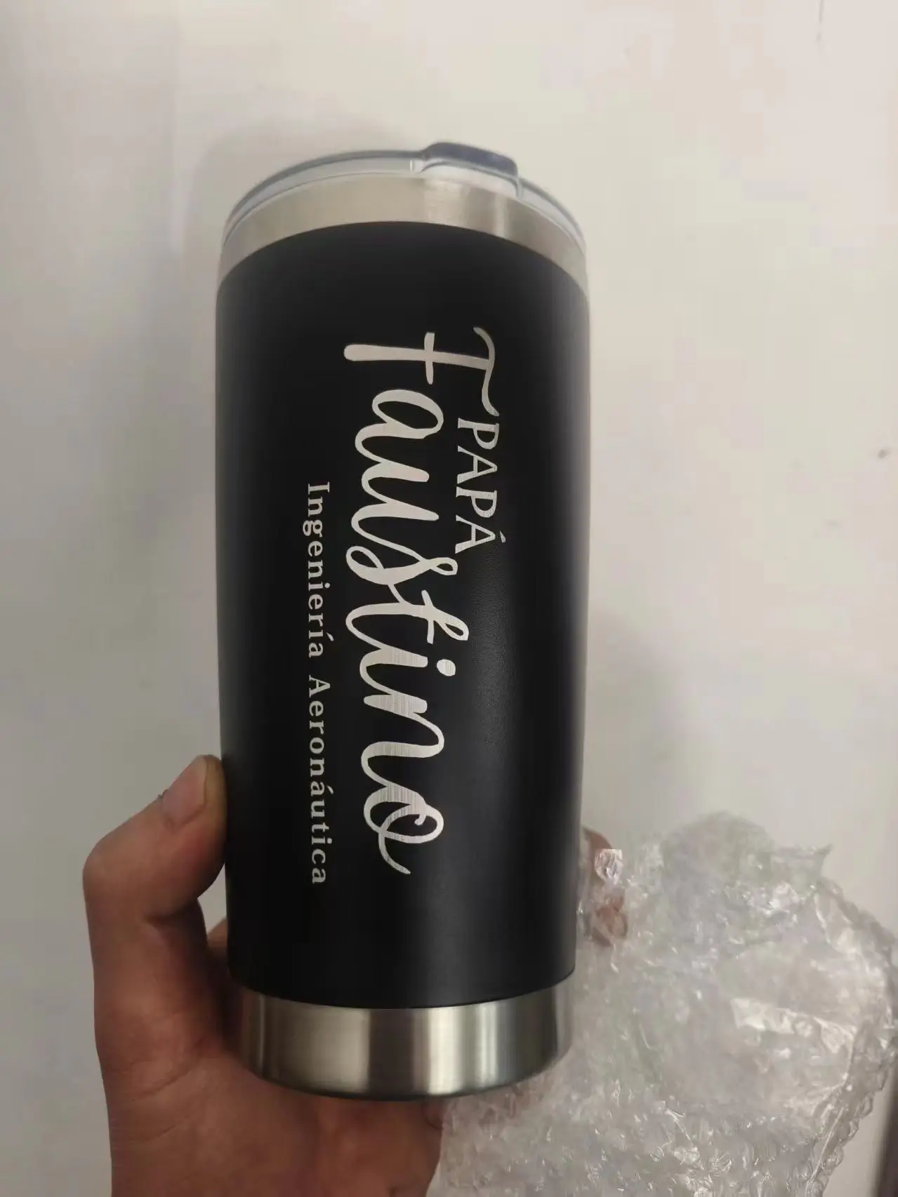 Benutzerdefiniertes Bild, pulverbeschichteter doppelwandiger Reisebecher, isolierter Kaffeebecher, 20 oz, vakuumisolierter Becher aus Edelstahl