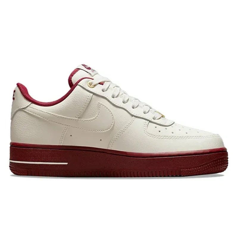 Nike-zapatillas Air Force 1 Low 07 Unisex, zapatos clásicos de Skateboarding, color Beige, blanco y rojo