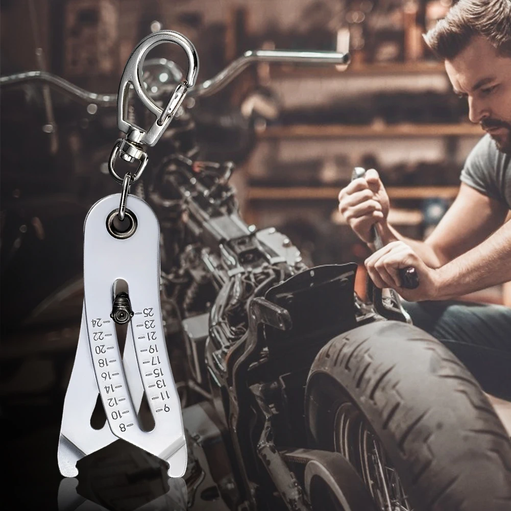 

Nut Bolt Head Size Catcher Keychain Metal Nut Bolt Head Size Collector Nut & Bolt Head Sizer for Engineer Mechanic