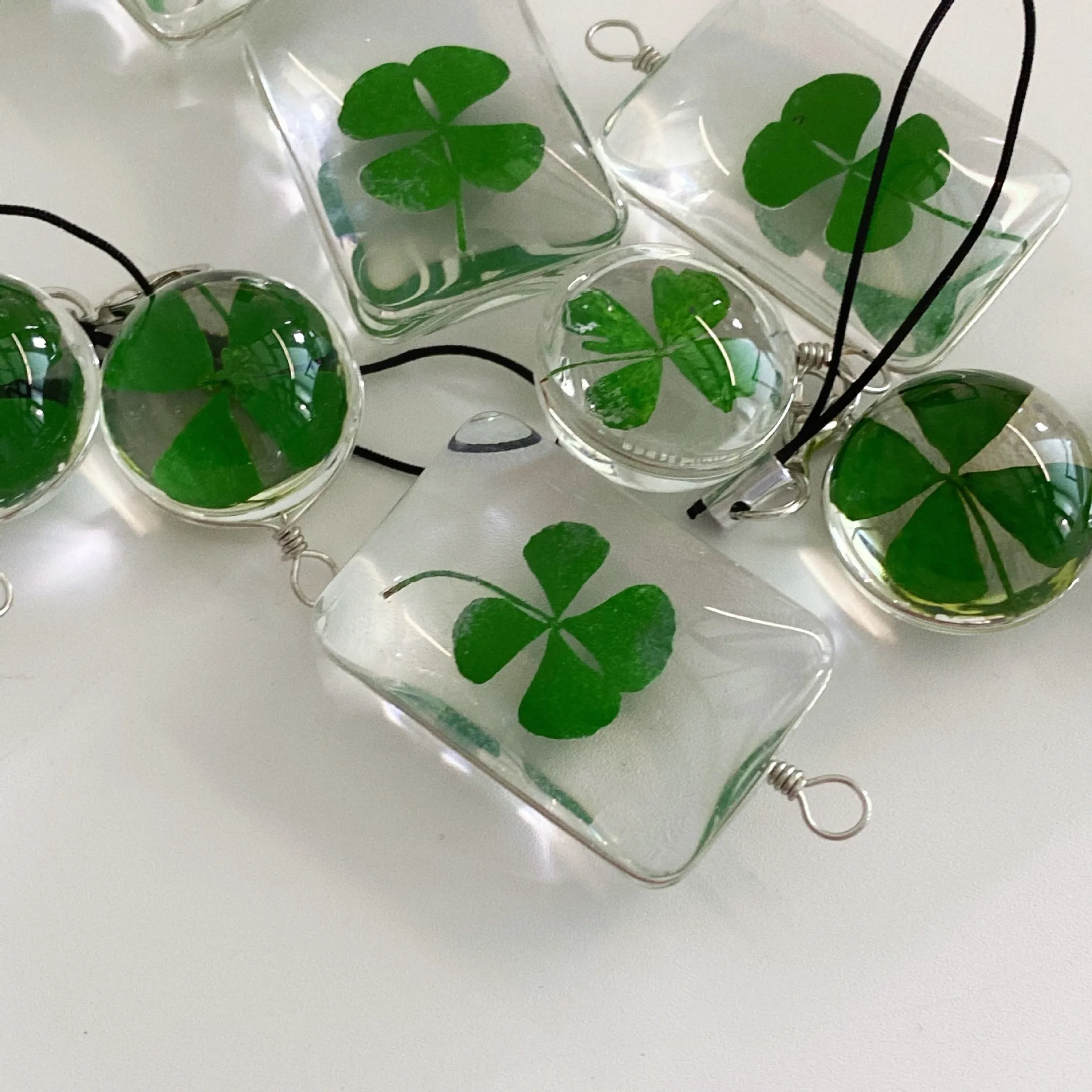 Phone Strap Charm Chain Four-Leaf Clover Pendant Lucky Star Cellphone Lanyard Keychain Woman Girl Bag Camera Pendant