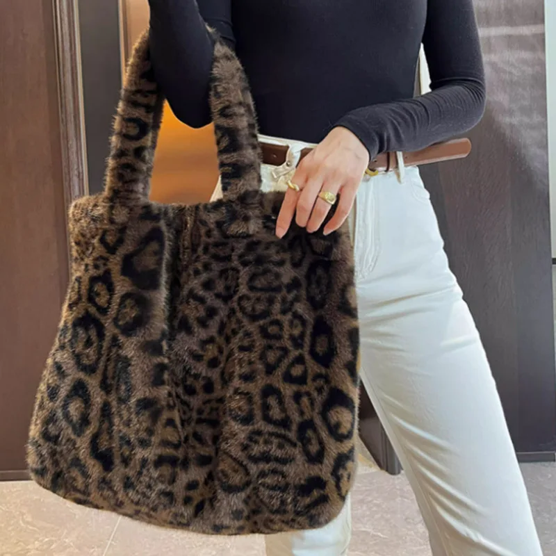 

Retro Leopard Print Plush Shoulder Bag Lady Handbag Faux Fur Autumn and Winter Large Capacity Tote Bag