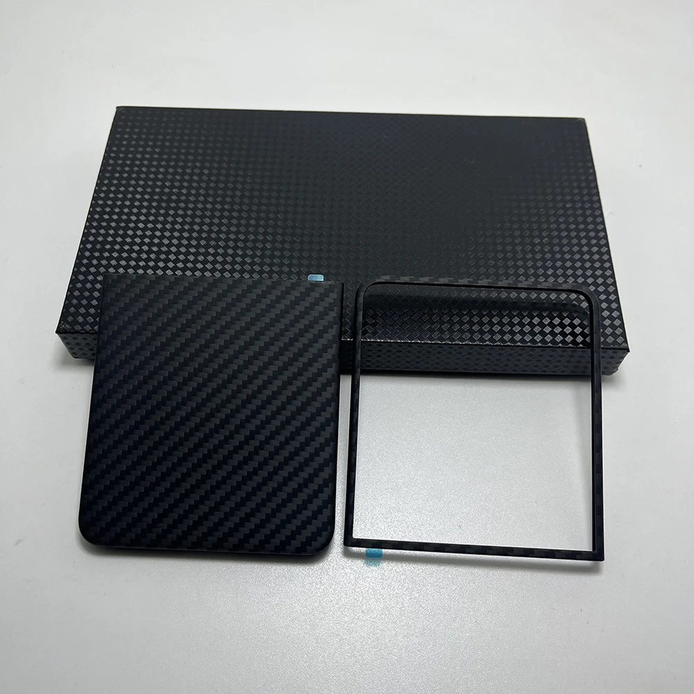 

For Samsung Galaxy Z Flip 7 Case Carbon Fiber Case Ultra-thin Lightweight Aramid Fiber Cover for Samsung Galaxy Z Flip 7 Cover