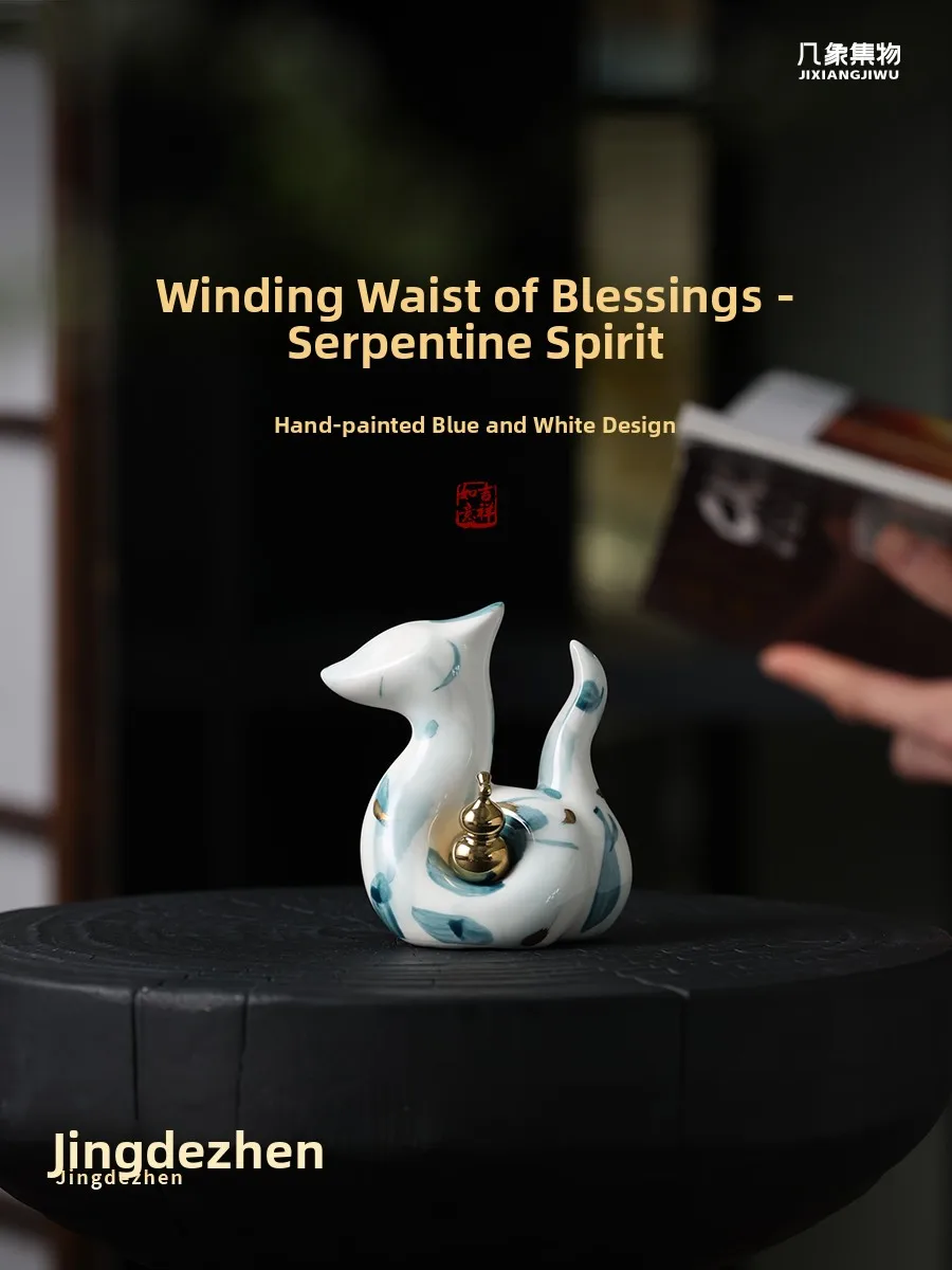 

Высококачественная настольная скульптура из сине-белого фарфора ручной росписи из Цзиндэчжэня для декора гостиной и прихожей