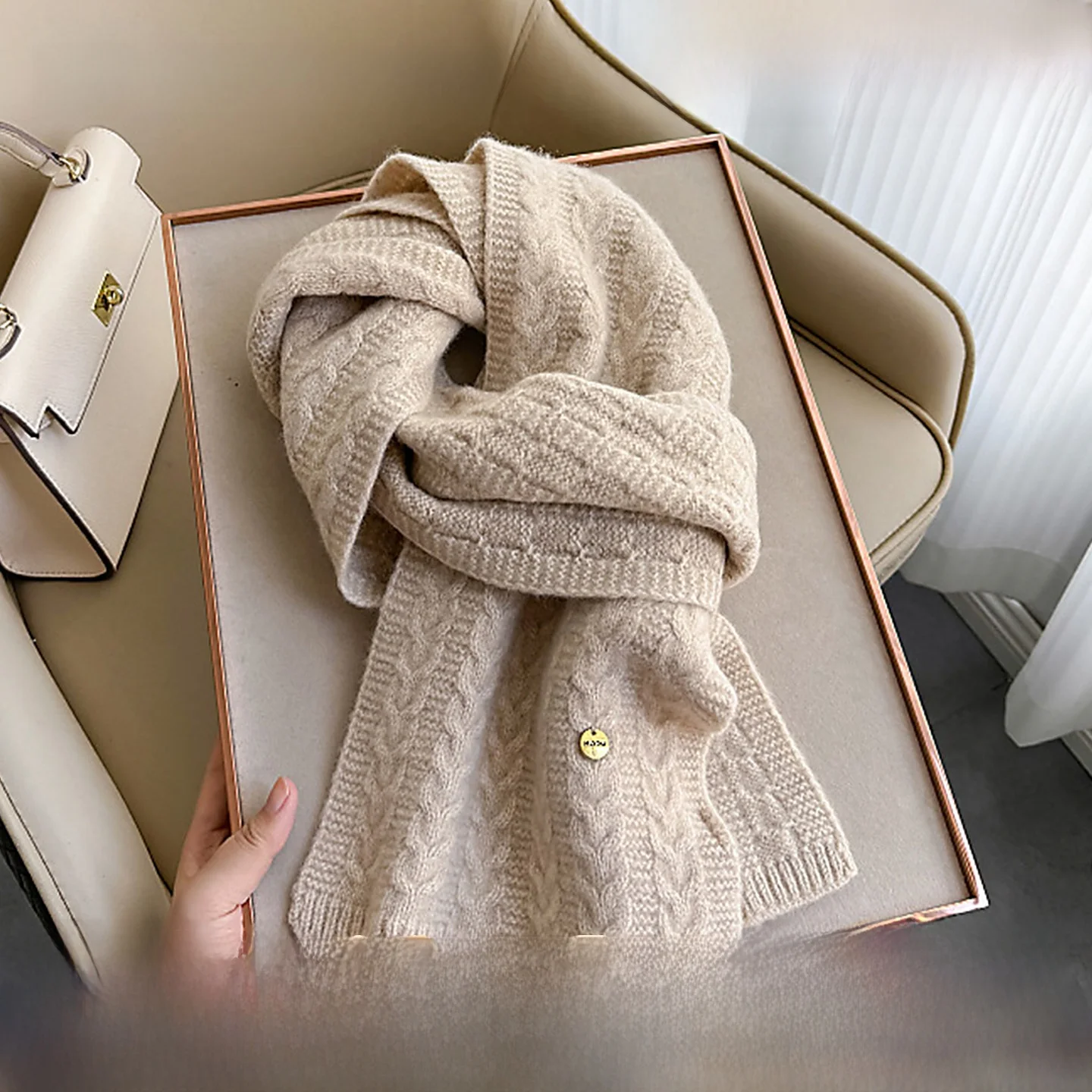 Echarpe-coreenne-en-laine-pour-femmes-couleur-pure-chaleur-sensation-d'assosphere-kiss00-camere-echarpe-rectangulaire-singe-hiver