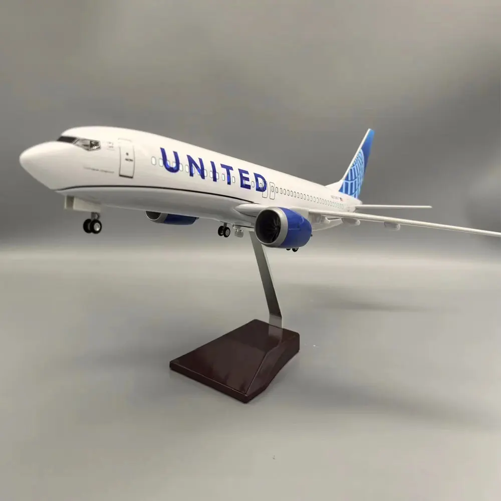 New B737 Max United Airlines 47CM Scale Airplane Model With Landing Kits To Build For Ornaments Home Desk Accessories