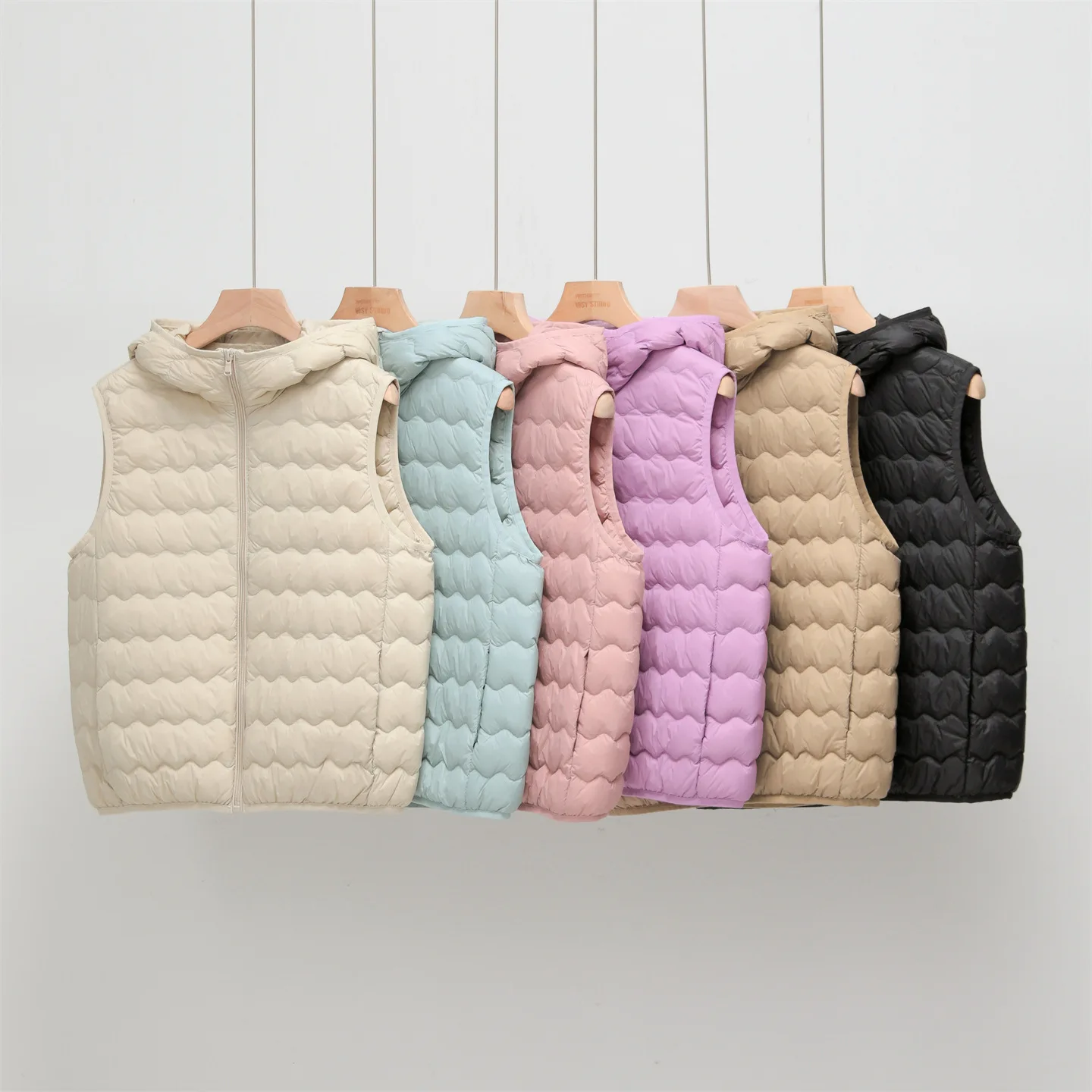 Lightweight Hooded 90% White Duck Down Puffer Vest Women Short Winter Portable Warm Sleeveless Down Jacket Outerwear VT-393