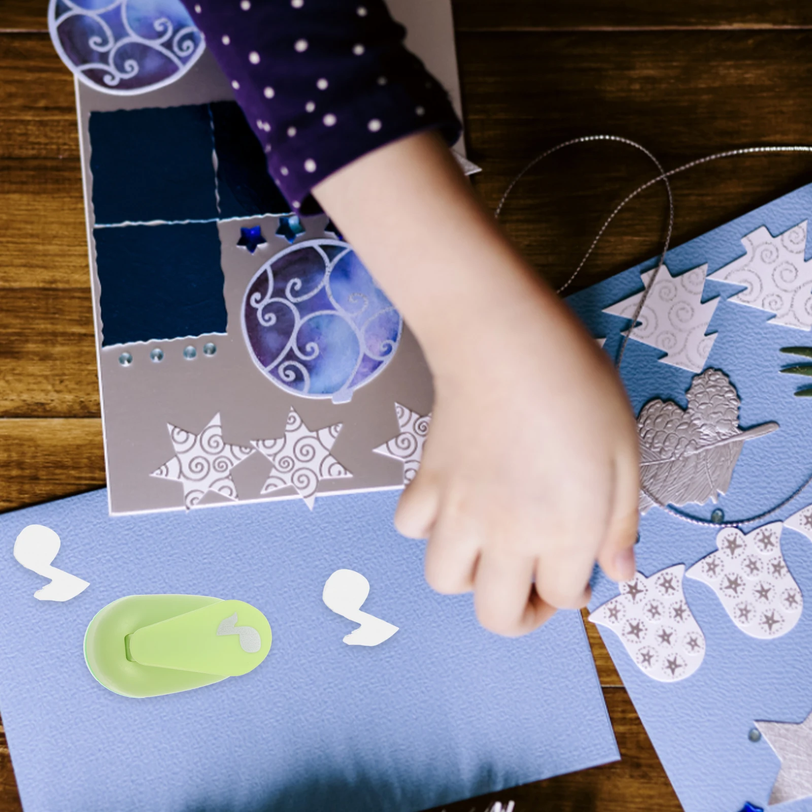 

DIY Paper Punch Plastic Child Press Embossing Device Craft Art Punch Supplies Hole Scrapbook Lovely Shape Portable Lightweight