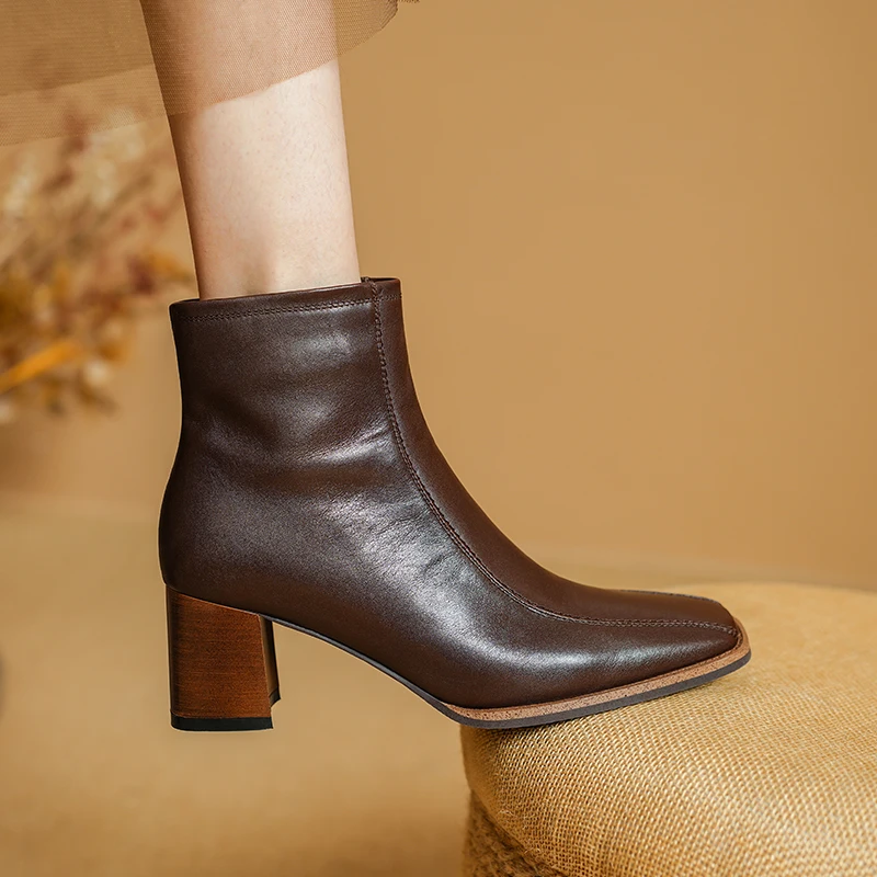 

2024 Fashion Women Shoes Genuine Leather Short Boots Square Toe Chunky Women Boots Winter Solid Med Heel Modern Boots for Women