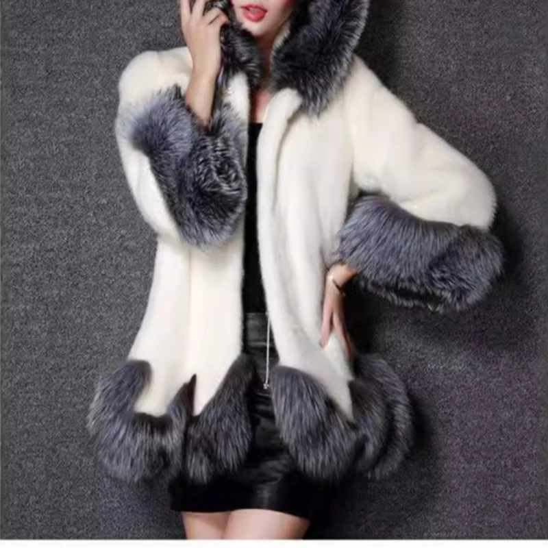 معطف فرو تقليد جديد لعام 2025 معطف شتوي بقلنسوة من فرو المنك الأبيض للنساء #3