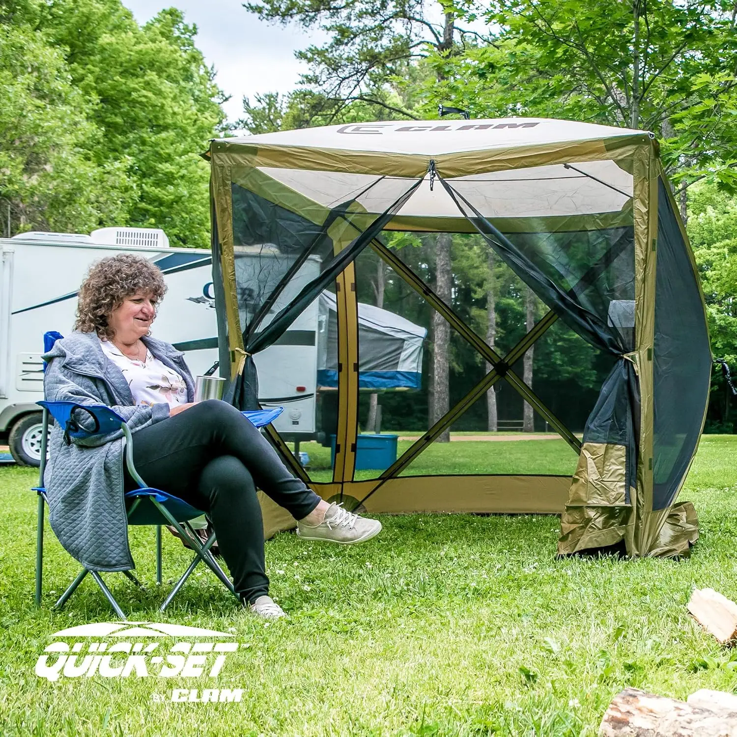 

Quick-Set Pop Up Screen Tent, Traveler, 6 x 6 ft, Instant Setup Green Portable Outdoor Shelter, Compact Bug-Free Canopy Tent for